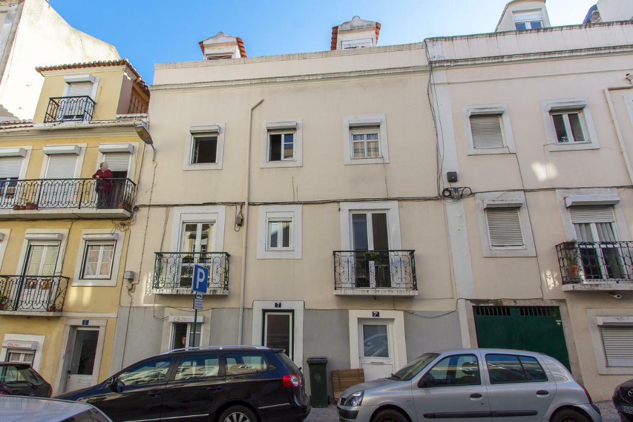 Typical Tailor Made Flat In Graca * Lisboa